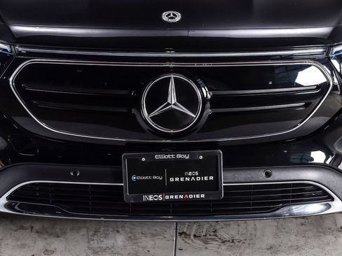 Used 2023 Mercedes-Benz EQB 300 4MATIC image 9
