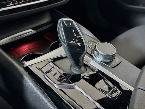 Used 2023 BMW 530i xDrive 530i xDrive w/ Premium Package image 18