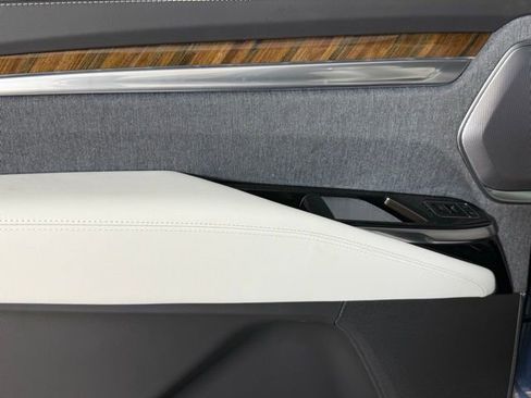 New 2026 Cadillac Escalade ESV Platinum Sport image 24