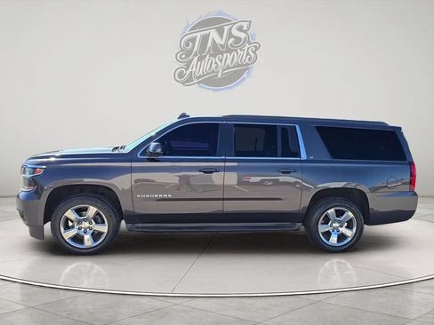 Used 2016 Chevrolet Suburban LT w/ Luxury Package AWD/4WD image 8