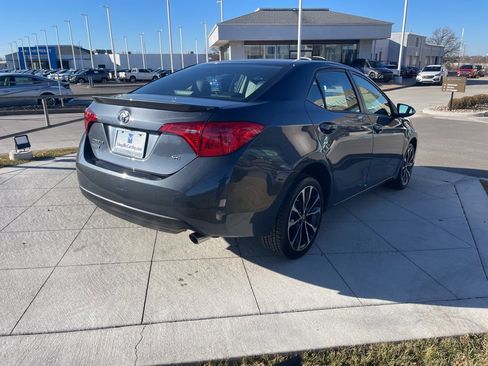Used 2018 Toyota Corolla SE image 5