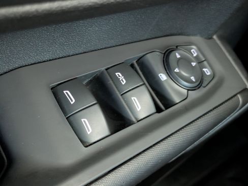 Used 2023 GMC Sierra 1500 Pro w/ Convenience Package image 11