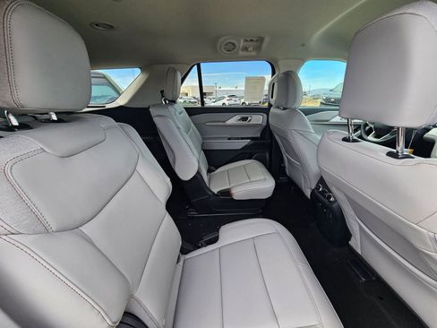 New 2026 Ford Explorer Active w/ Active Comfort Package image 33