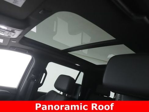 Used 2024 Chevrolet Tahoe RST w/ Luxury Package AWD/4WD image 18