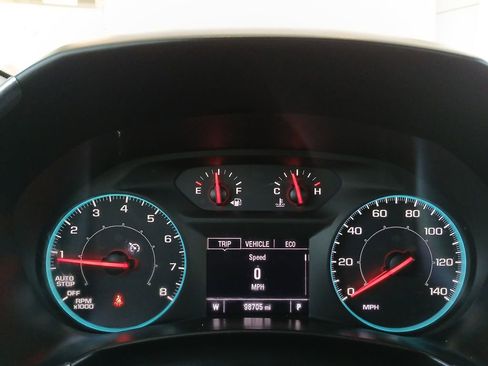 Used 2019 Chevrolet Equinox LS w/ LS Convenience Package FWD image 11