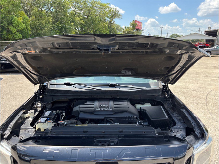 Used 2019 Nissan Titan SV RWD image 35