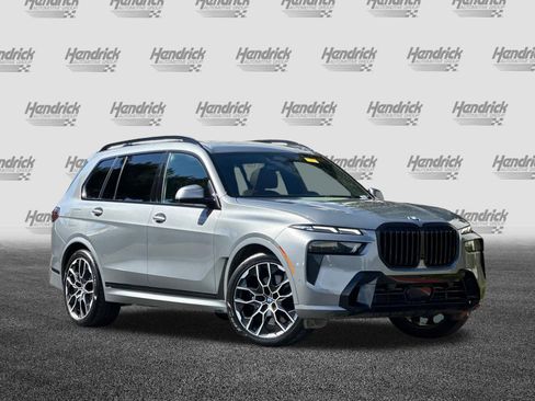 Used 2024 BMW X7 xDrive40i w/ M Sport Package image 2