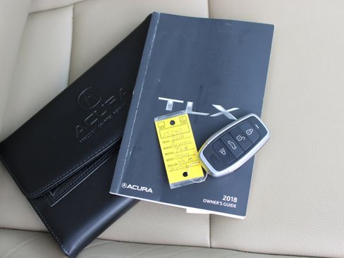 Used 2018 Acura TLX image 42