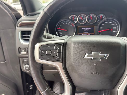 Used 2021 Chevrolet Suburban Z71 w/ Luxury Package AWD/4WD image 19