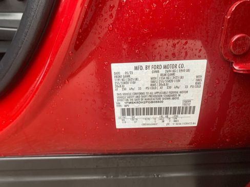 Used 2023 Ford Explorer XLT w/ Equipment Group 202A image 34