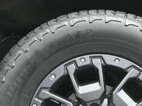 Used 2023 Nissan Frontier PRO-4X w/ Pro-4X Premium Package image 42