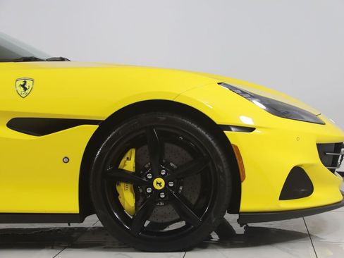 Used 2022 Ferrari Portofino M RWD image 68