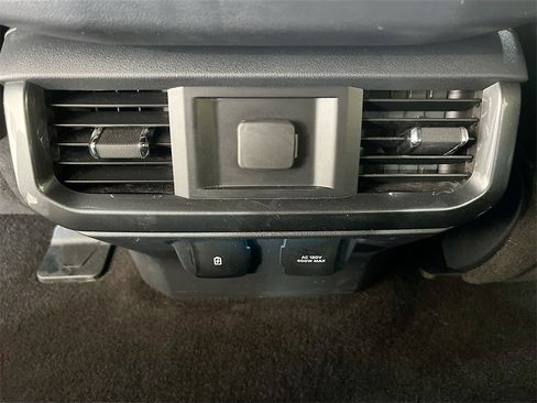 Used 2022 Ford F150 Lariat image 26