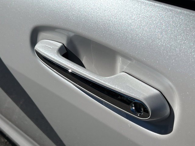 Used 2024 Toyota Sienna Platinum AWD/4WD image 16
