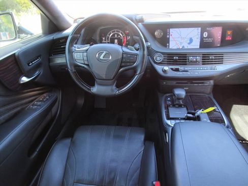 Used 2019 Lexus LS 500 image 10