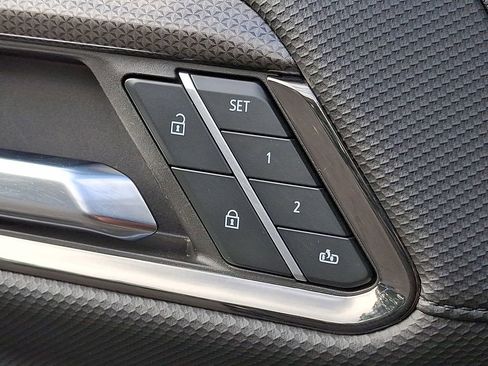 Used 2024 Chevrolet Silverado 2500 ZR2 w/ Technology Package image 26