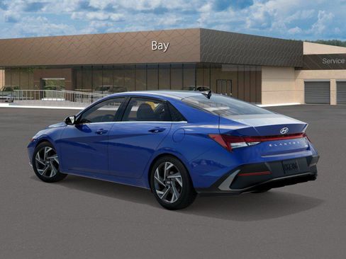 New 2026 Hyundai Elantra Limited image 5