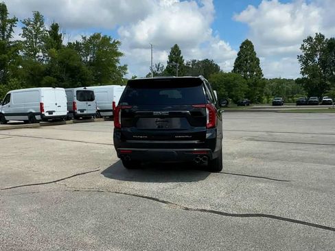 Certified 2024 GMC Yukon Denali Ultimate AWD/4WD image 7