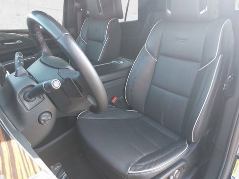 Certified 2023 Cadillac Escalade Premium Luxury w/ LPO, Floor Liner Package image 18