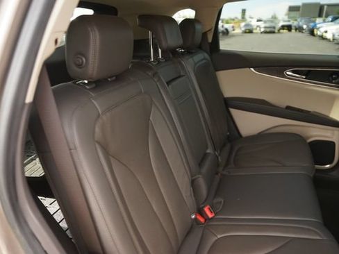 Used 2020 Lincoln Nautilus Reserve w/ Cargo Utility Package AWD/4WD image 17