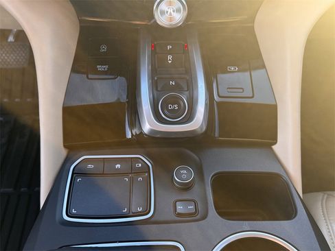 Used 2022 Acura MDX Technology image 18