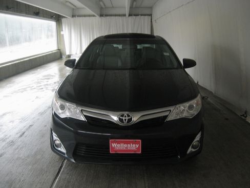 Used 2012 Toyota Camry XLE image 6
