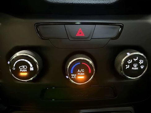 Used 2020 Jeep Renegade Sport AWD/4WD image 30