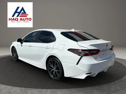 Used 2023 Toyota Camry SE FWD image 7
