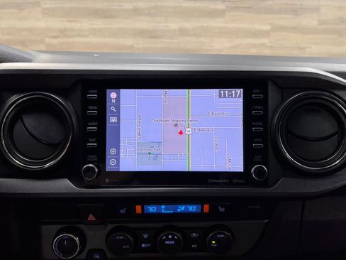 Used 2020 Toyota Tacoma TRD Sport w/ Advanced Technology Package AWD/4WD image 10