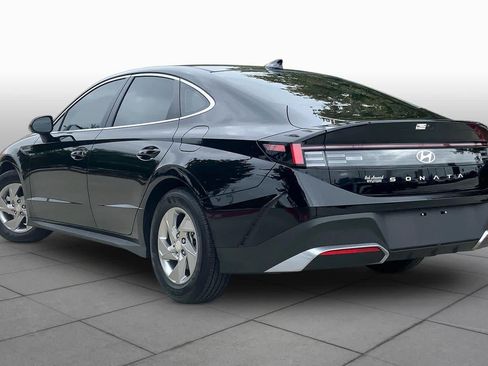 Used 2025 Hyundai Sonata SE FWD image 11