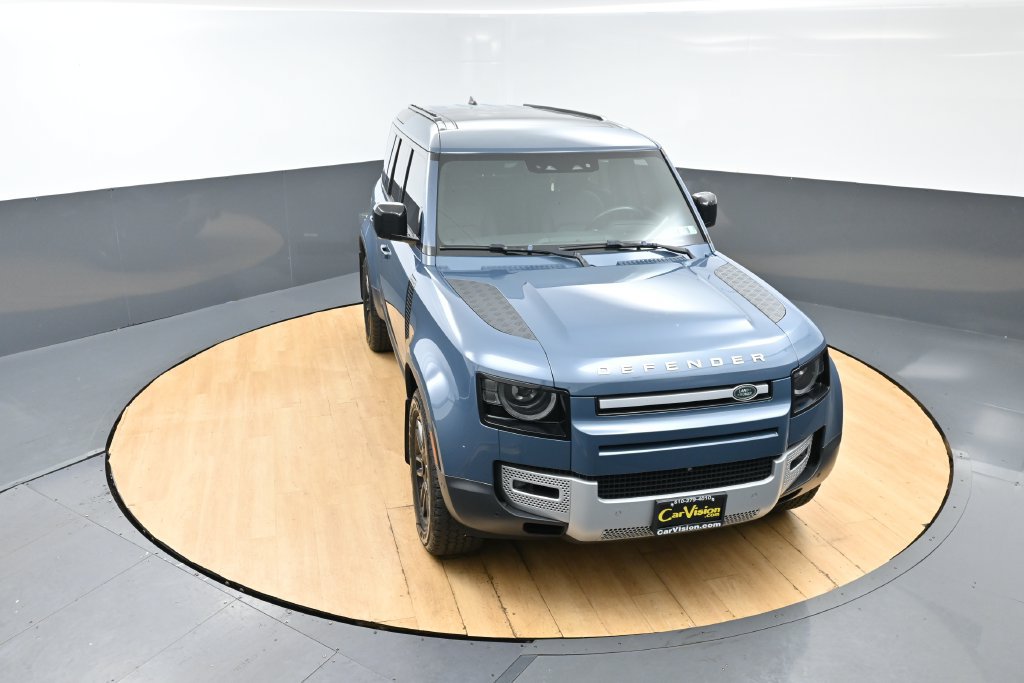 Used 2024 Land Rover Defender 110 S AWD/4WD image 3