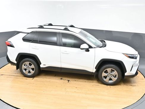 Used 2025 Toyota RAV4 LE AWD/4WD image 45