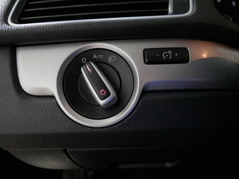 Used 2013 Volkswagen Passat 2.5 S image 26