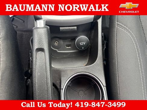 Used 2017 Ford Fiesta SE FWD image 25
