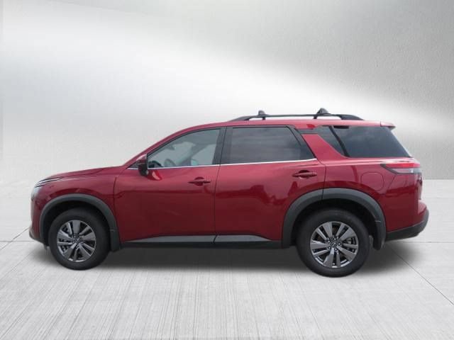 Used 2025 Nissan Pathfinder SV AWD/4WD image 6