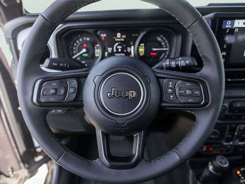 Used 2025 Jeep Wrangler Unlimited Sport S 4xe image 15