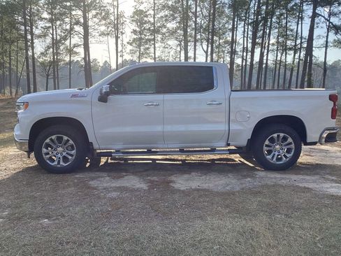 New 2026 Chevrolet Silverado 1500 LTZ w/ LTZ Premium Package AWD/4WD image 2