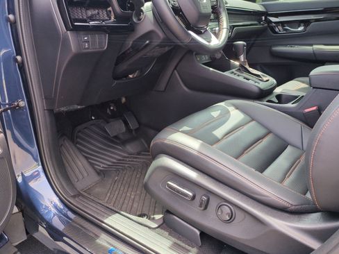 Used 2025 Honda CR-V Sport Touring image 17