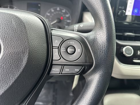 Used 2024 Toyota Corolla LE image 20