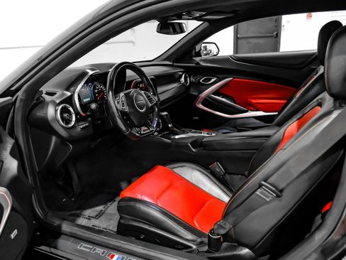 Used 2018 Chevrolet Camaro SS RWD image 16