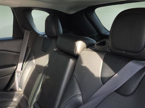 Used 2022 Jeep Cherokee Limited image 23