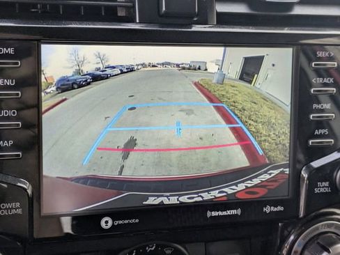 Used 2024 Toyota 4Runner TRD Off-Road image 18