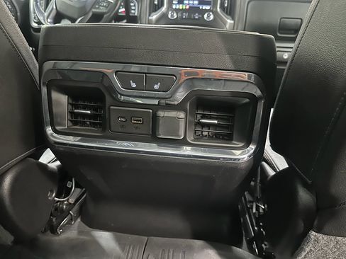 Used 2019 GMC Sierra 1500 AT4 w/ AT4 Premium Package image 23