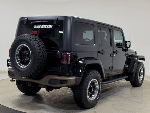 Used 2017 Jeep Wrangler Unlimited Sahara image 13