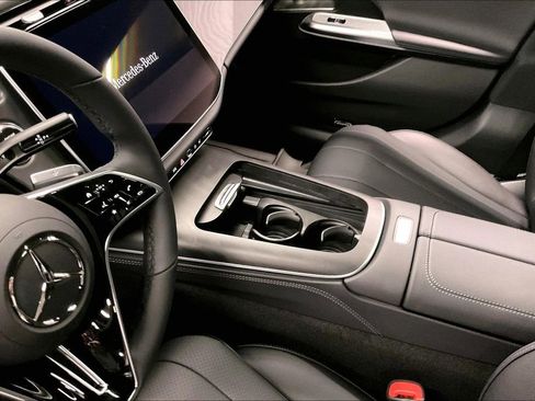 New 2026 Mercedes-Benz E 350 4MATIC Sedan image 7