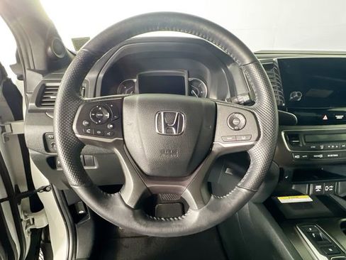 Used 2023 Honda Passport EX-L image 11
