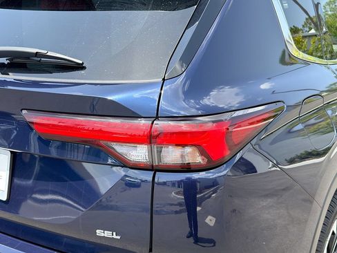 Used 2023 Mitsubishi Outlander SEL FWD image 10