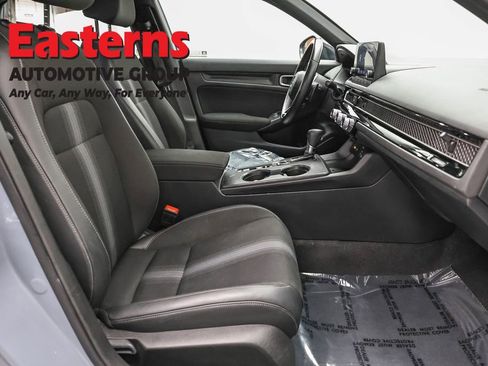 Used 2023 Honda Civic Sport image 23