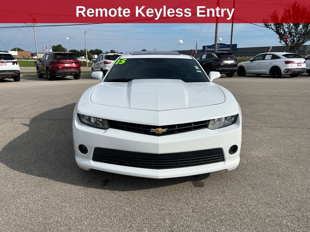 Used 2015 Chevrolet Camaro LT RWD image 9