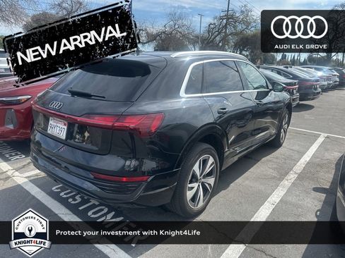 Used 2024 Audi Q8 e-tron Premium Plus w/ Premium Plus Package image 4